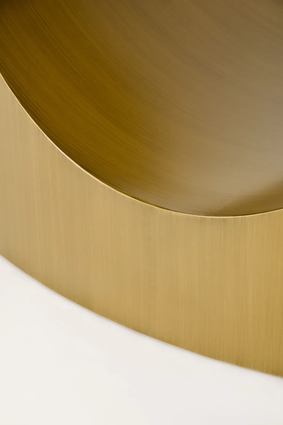 Kuldne söögilaud Modig M26, harjatud süsinikteras, sünteetiline marmor – 8