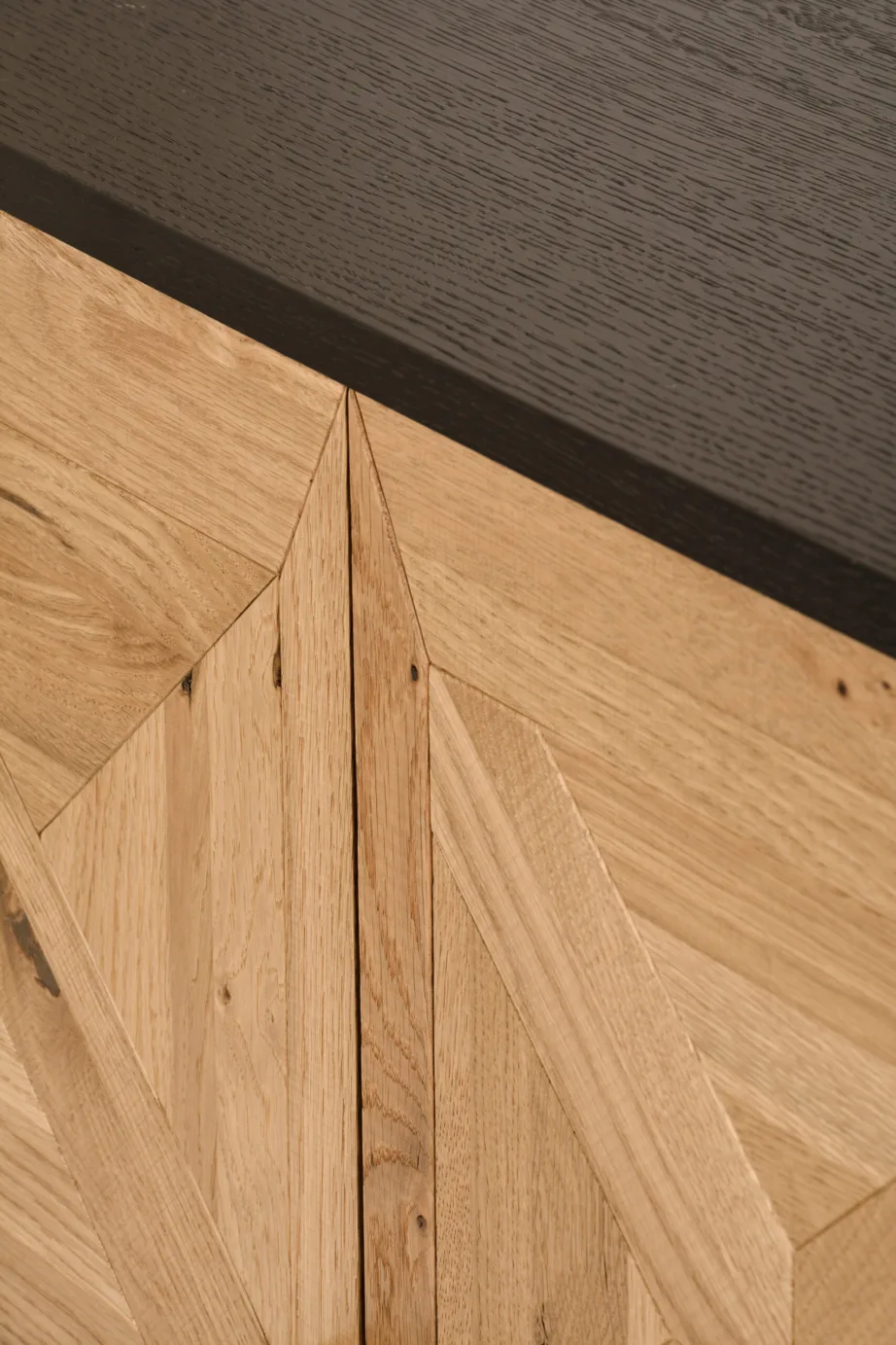 Must kummut Indus IN20-1, tammepuidust – 13