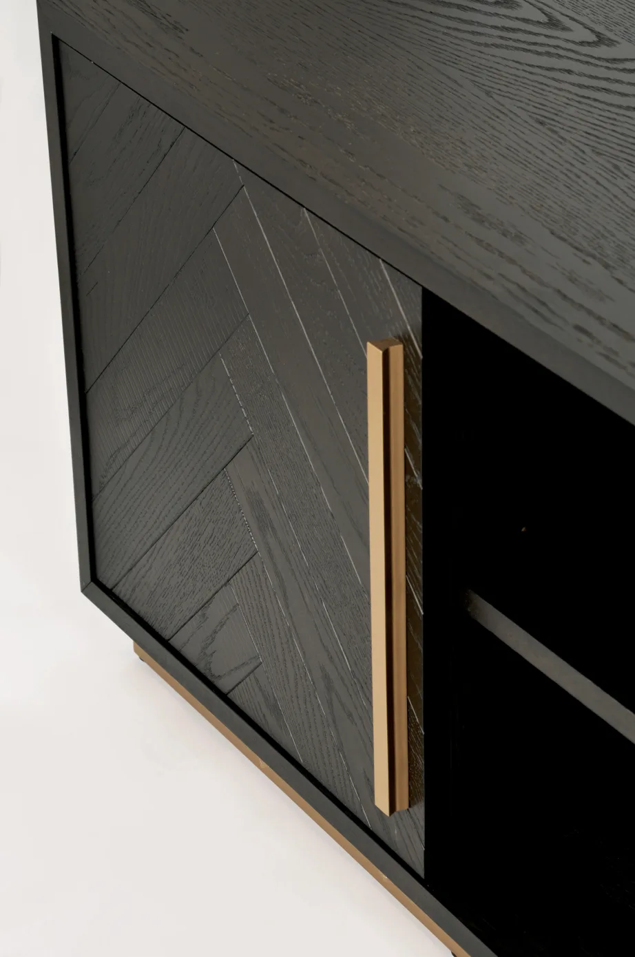 Must TV-alus Seville SEV25-2, tamme- ja pöögipuidust – 10