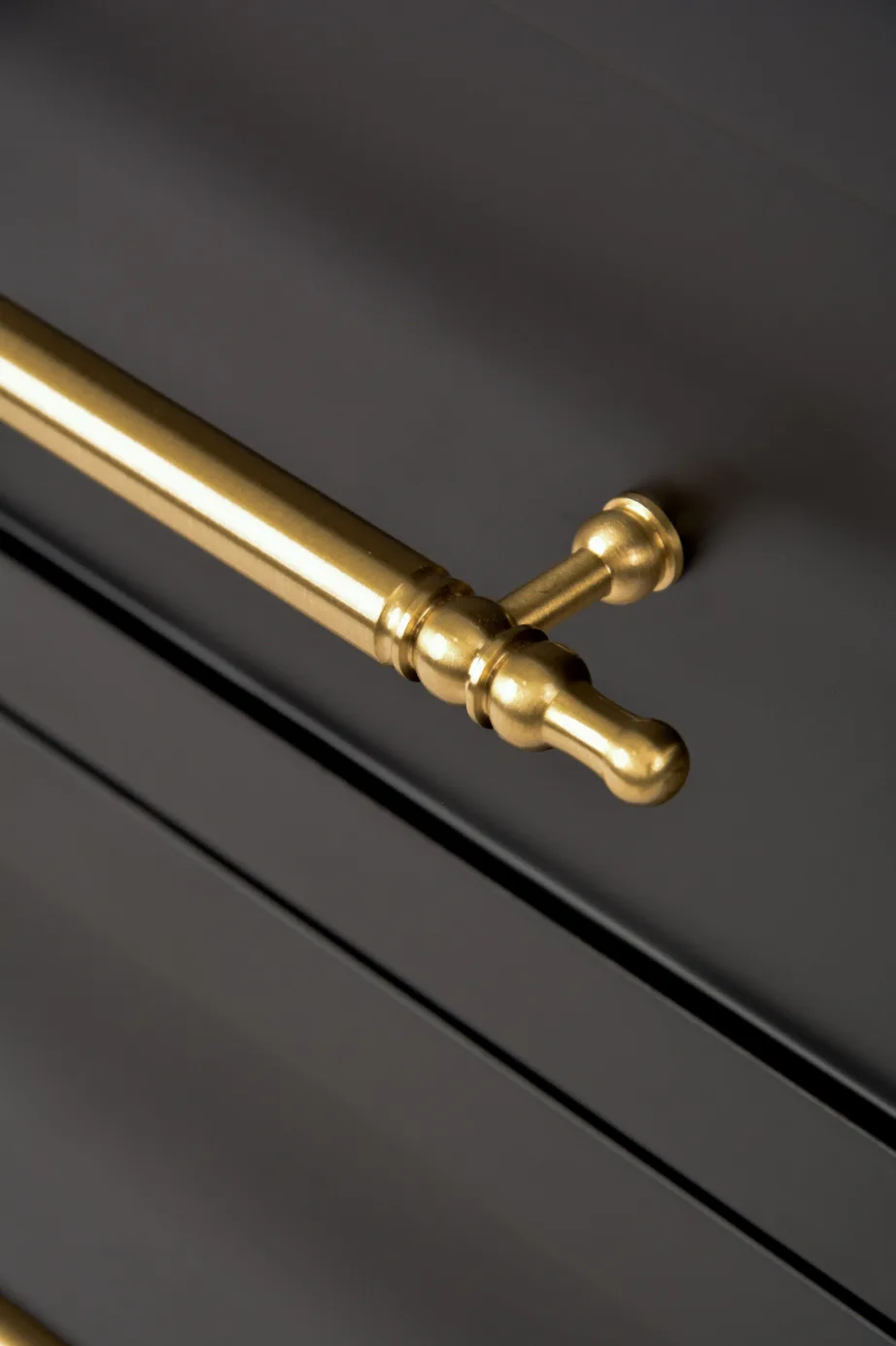 Must öökapp Hamilton HT013, kasepuidust – 13