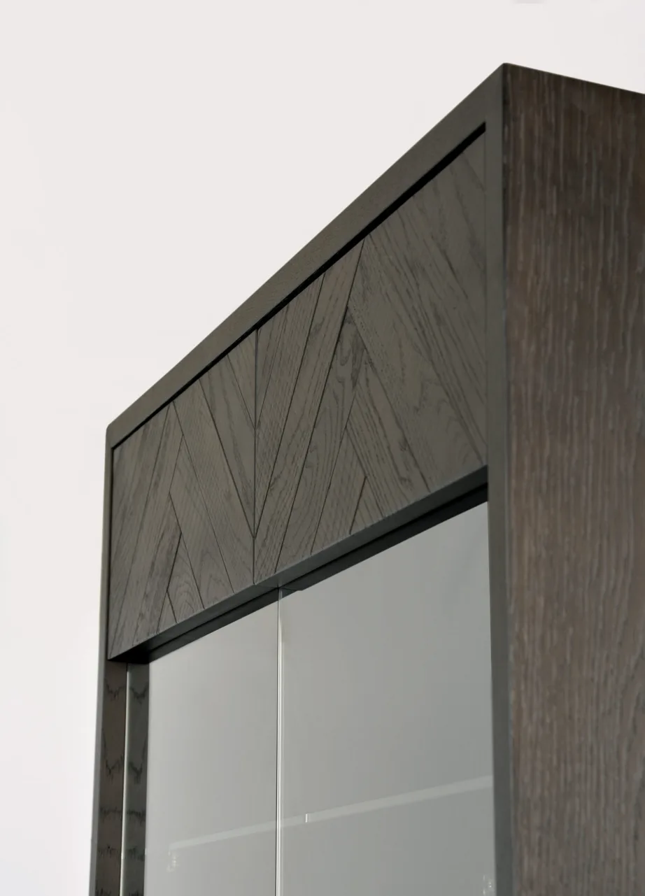 Must vitriinkapp Seville SEV26-2, tamme- ja pöögipuidust – 8