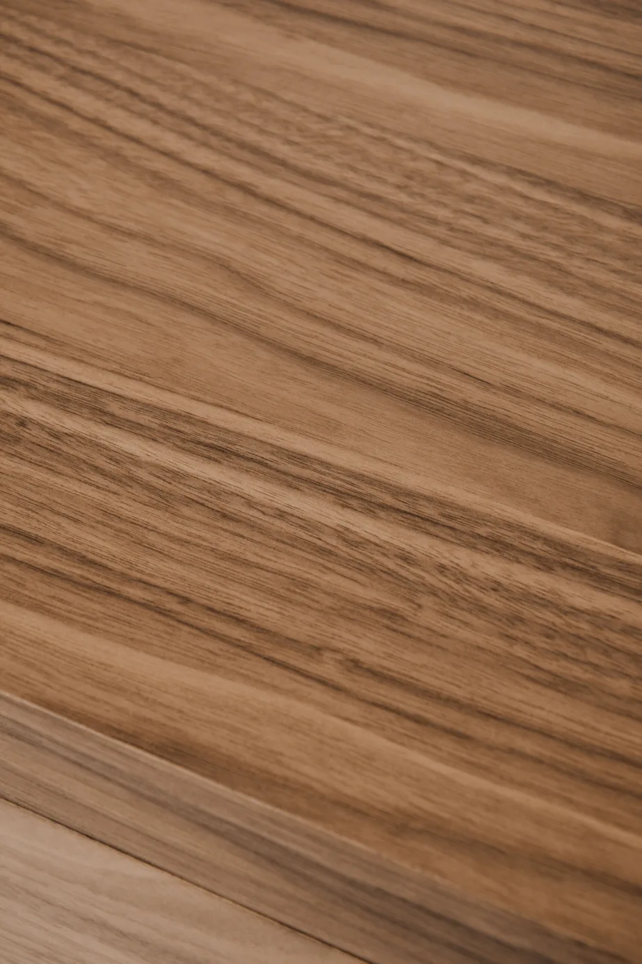 Pähklitooni külglaud Soho SH10, looduslik pähklivineer, MDF, karastatud klaasjalgadega – 10