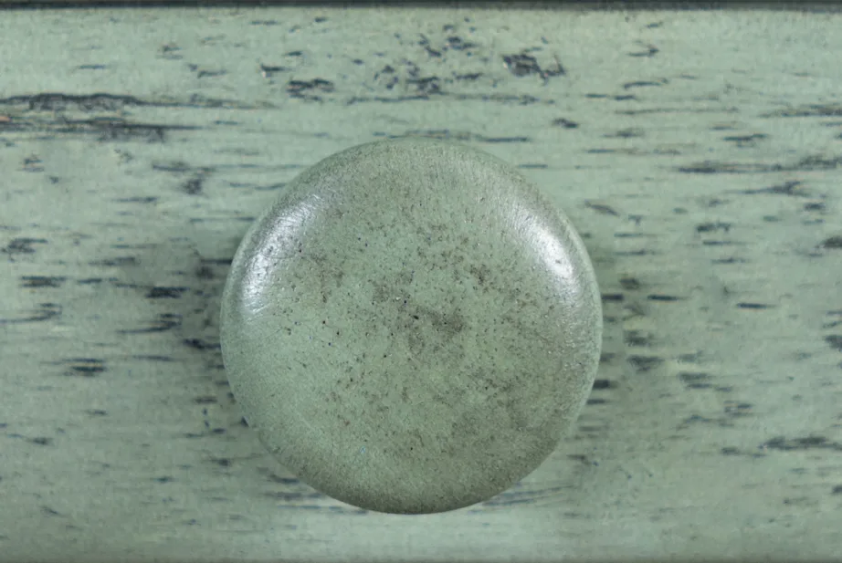 Mündiroheline kirjutuslaud Avola AV1615-5620, akaatsiapuidust – 6