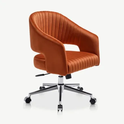 Oranž velvetpolstriga Constance bürootool kroomitud jalgade ja ratastega, ergonoomilise disaini ning reguleeritava kõrgusega.