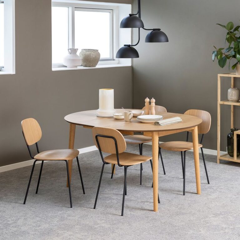 Pikendatav söögilaud Devi, naturaalne puit