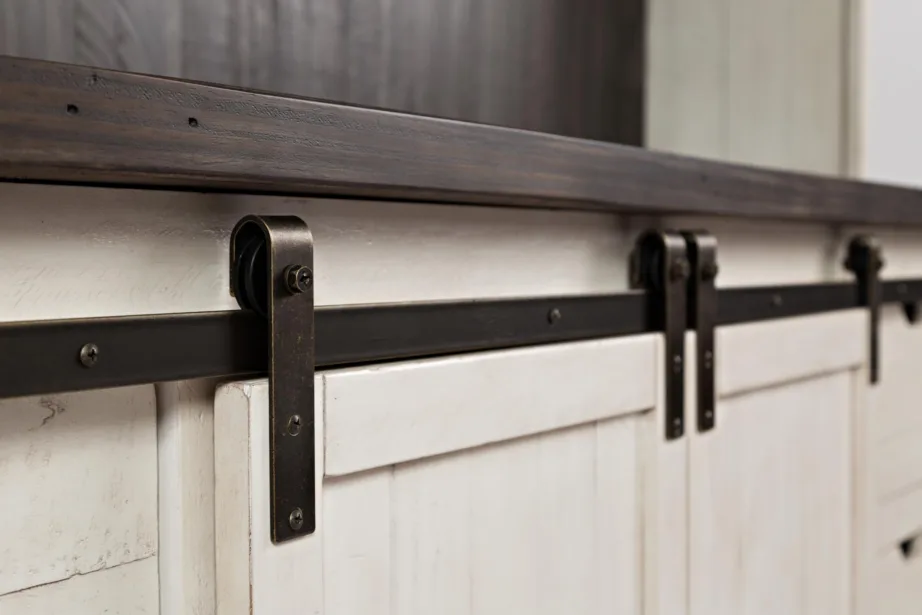 Antikvalge kummut Avola AV1706, taaskasutatud männipuidust – 9