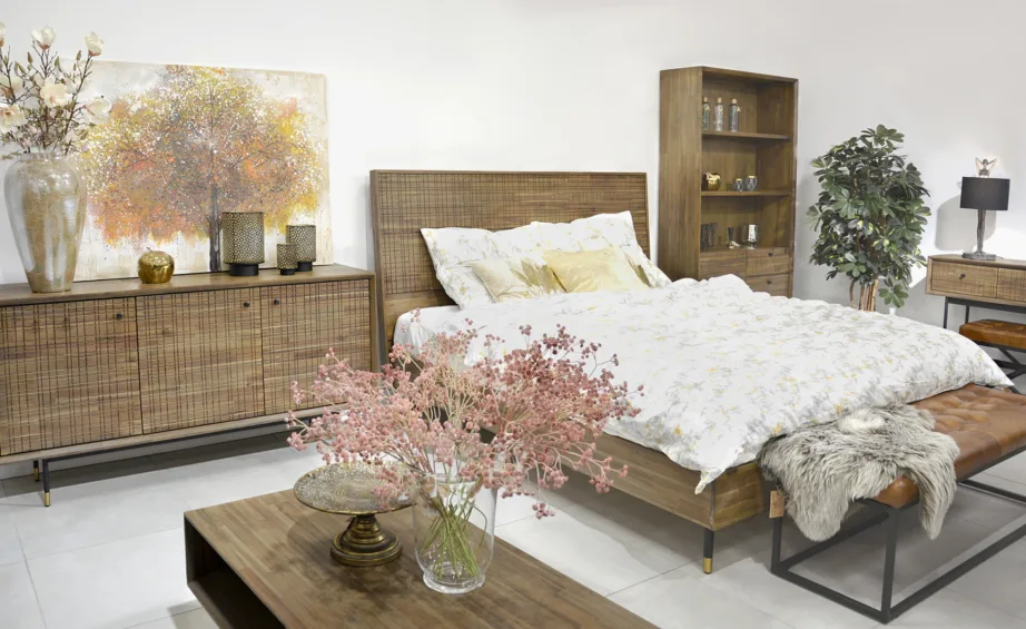 Helepruun voodiraam Maze MAZK01 180cm + 2 öökappi MAZB02, akaatsiapuidust – 5