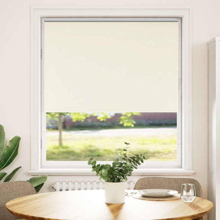 Pimendav ruloo koltunud valge 115x130 cm kanga laius 110