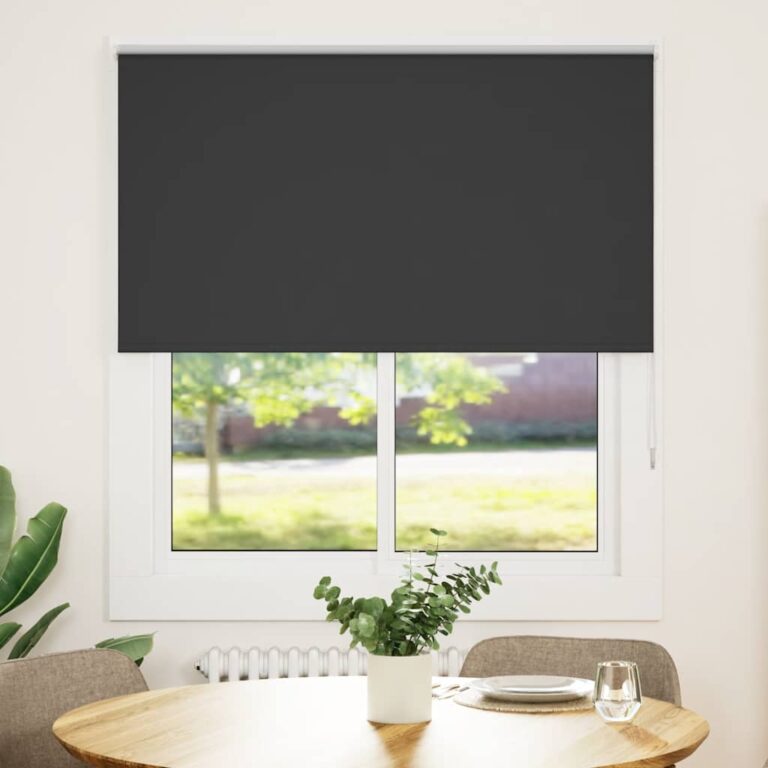 Pimendav ruloo must 125x130 cm kanga laius 121