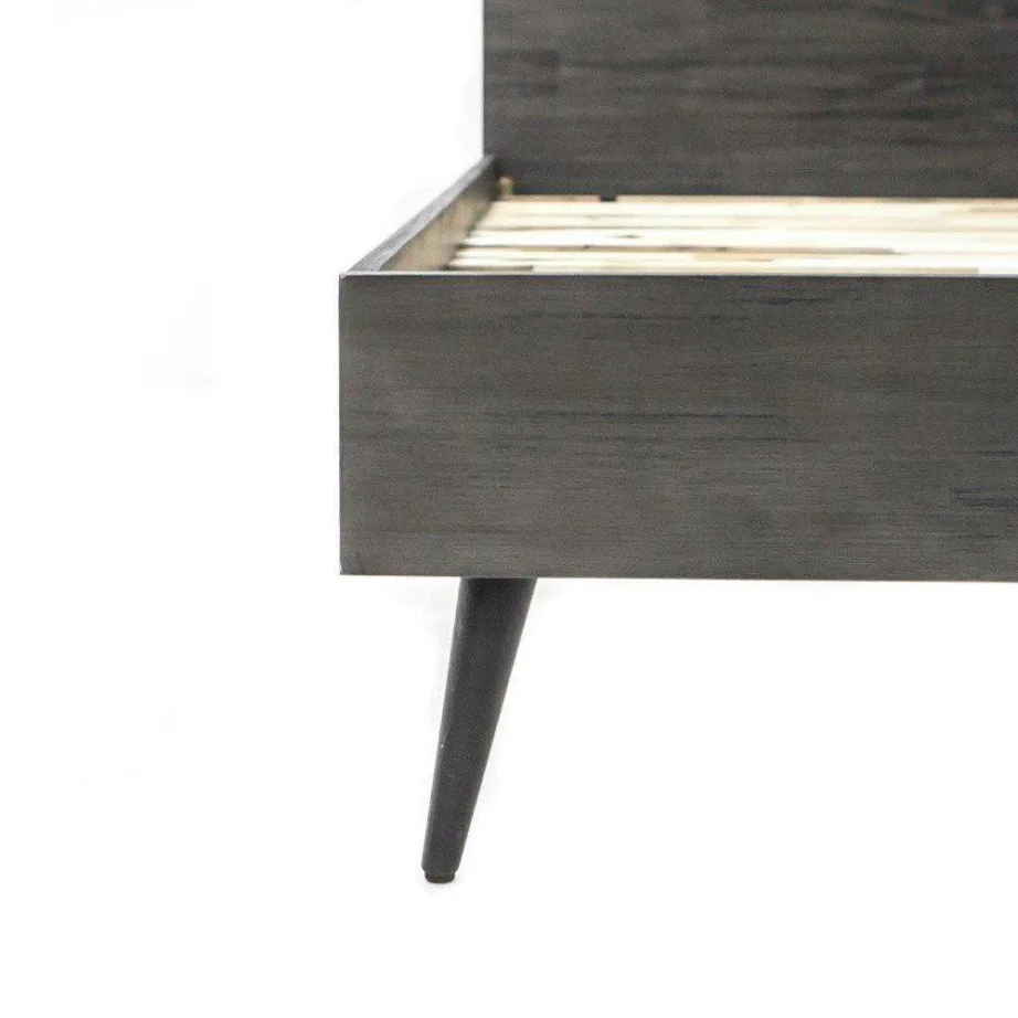 Tundrahall voodiraam Capella CAPK01, akaatsiapuidust – 11