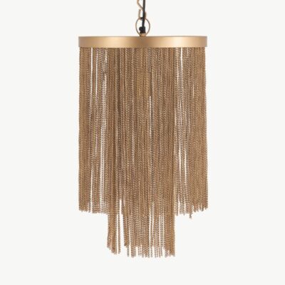Suur kuldne Artemis lühter minimalistliku ja luksusliku disainiga. Elegantne metallkonstruktsioon ja silmapaistev vorm muudavad selle ideaalseks nii modernsesse kui klassikalisse interjööri.