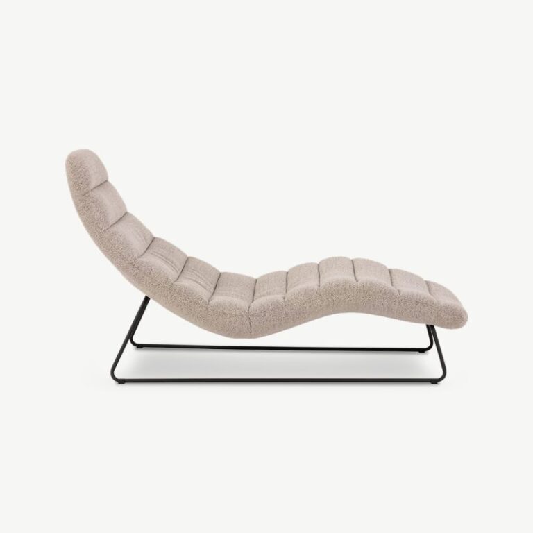 Nova päevavoodi, beež buklee – elegantne ja modernne päevavoodi pehme bukleepolstriga ning mustade metallist kelkjalgadega. Stiilne sisustuselement igasse interjööri.