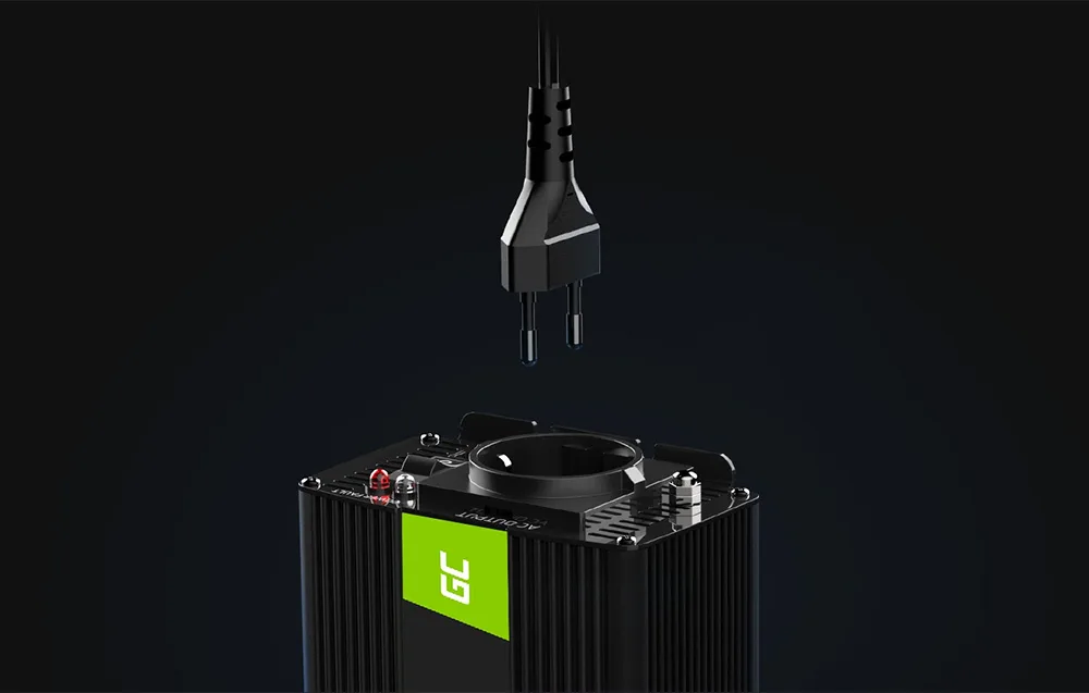 Green Cell inverter USB-port ja pistikupesa