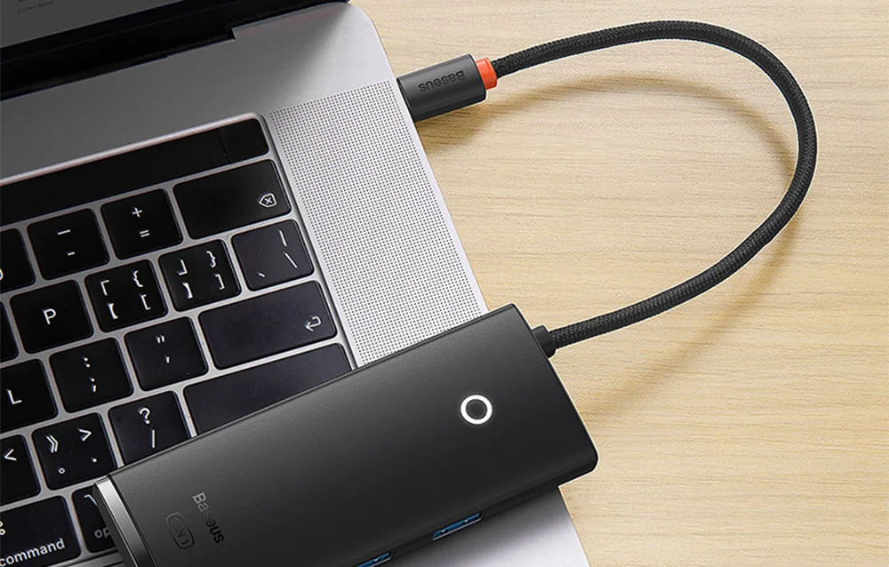 Baseus USB-C Hub OTG ja Plug&Play funktsioonid