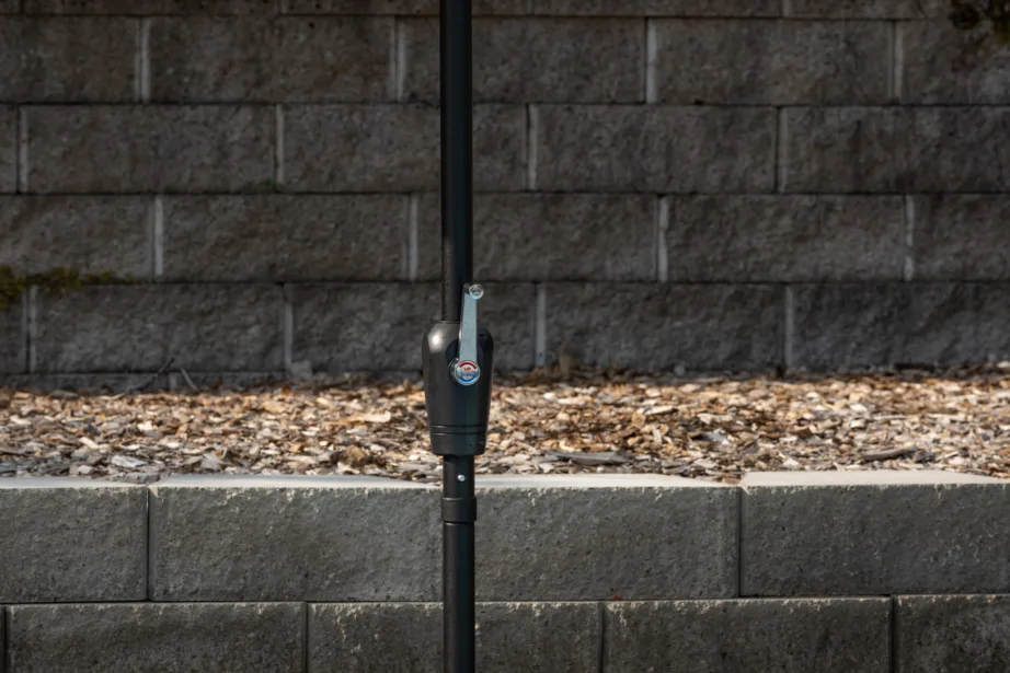 Alumiiniumist päikesevari Leeds, must/valge, 3m, 1133-444 – 6