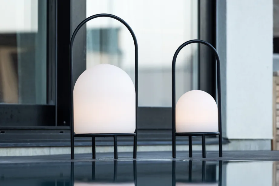 Metallist laualamp õue Colie, must/valge, ø26×53, 7554-110 – 2