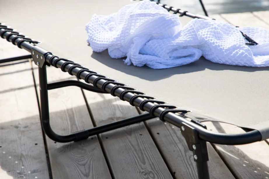 Metallist lamamistool Majken, must/hall, 60×190, 6175-002 – 17