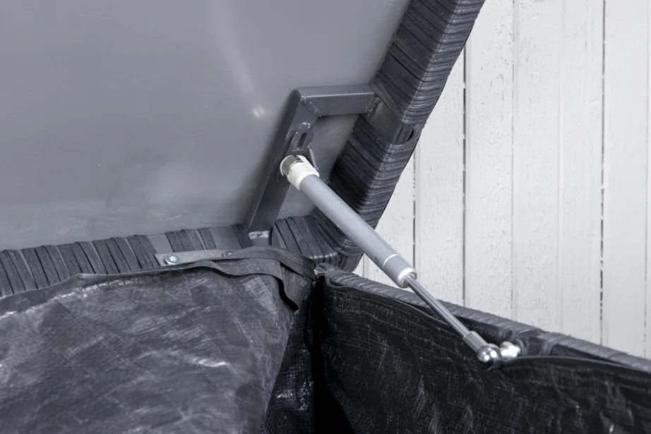 Plastikust hoiukast aiapatjadele Amazon, must, 8171-001 – 4