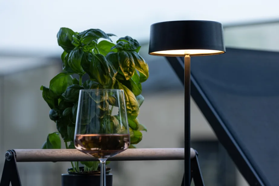 Metallist laualamp õue Tern, must, ø15x34cm, 7558-100 – 2