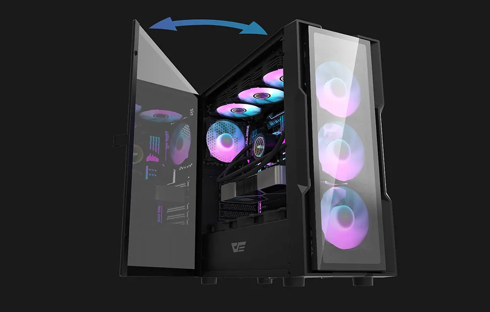 arvutikorpus avatud klaasist külgpaneeliga