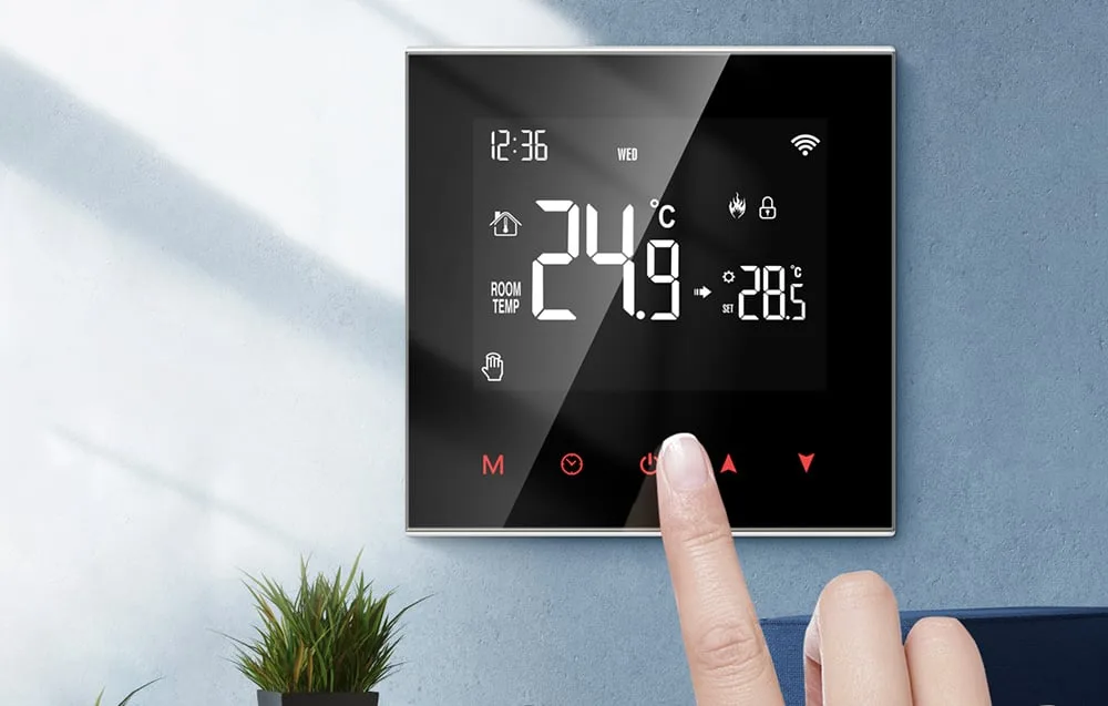 Nutikas veeboileri termostaat Avatto WT100 stiilse musta LCD-ekraaniga