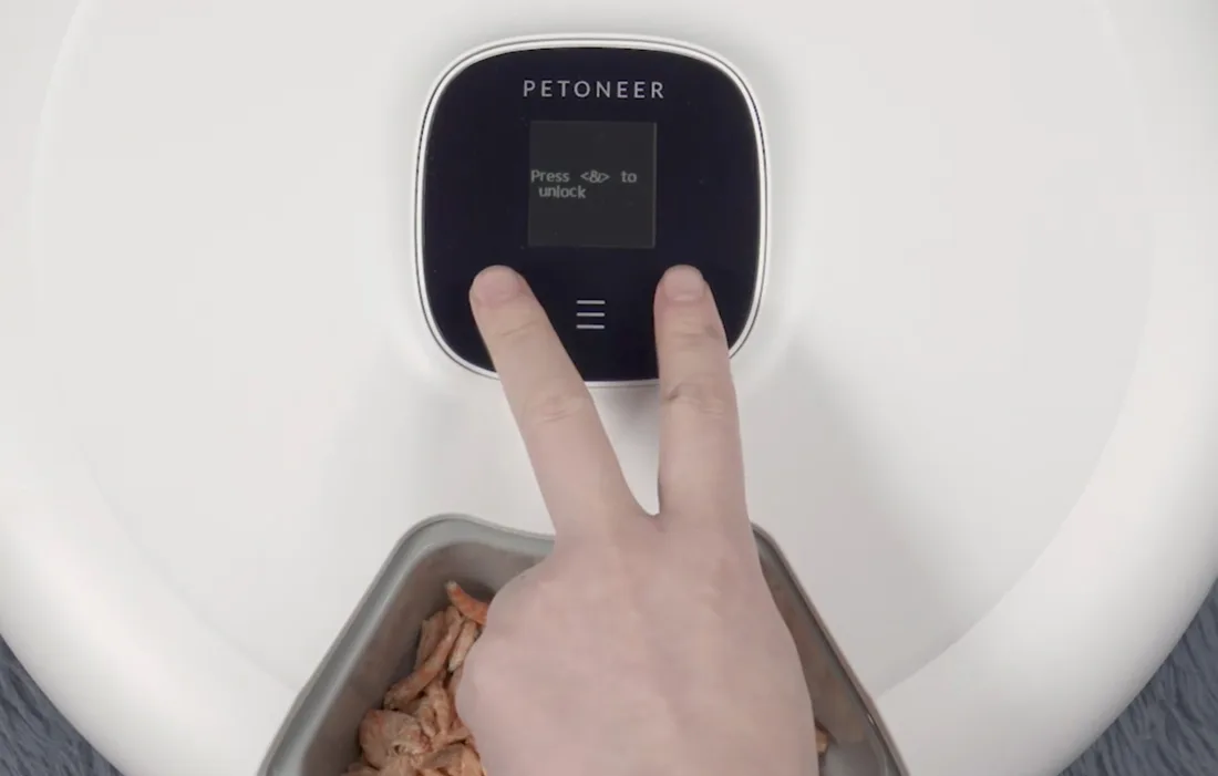 Digiekraaniga automaatne lemmikloomatoidumasin NutriSpin