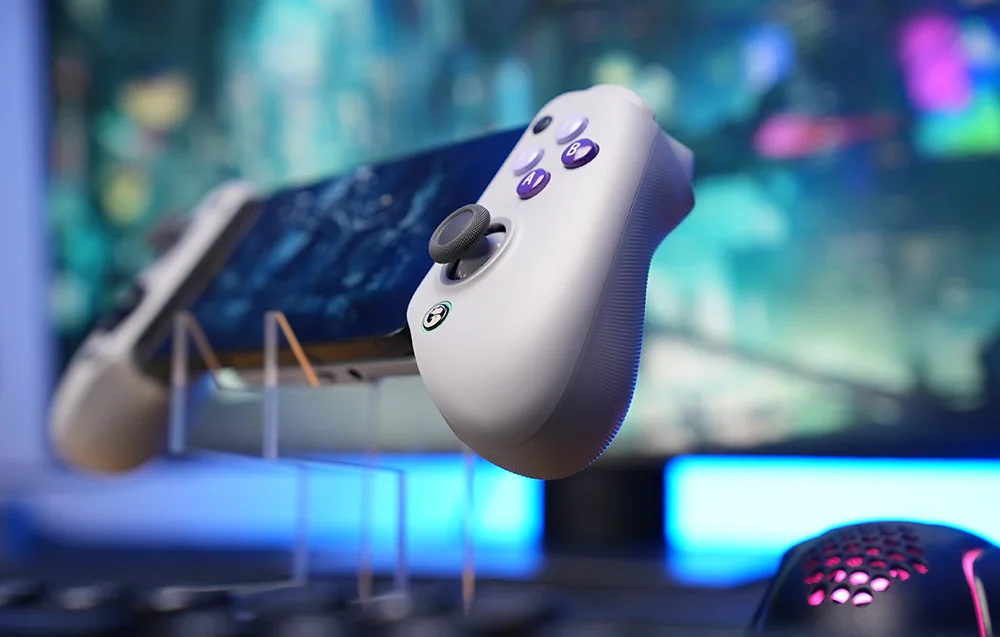 Mobiilimängude kontroller GameSir G8 Galileo käes