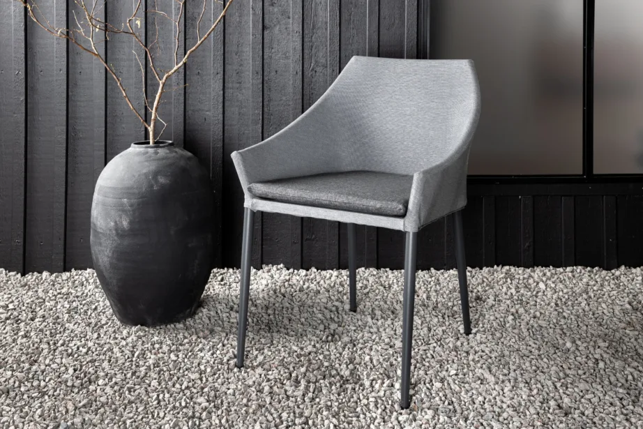 aiatool Spoga, must/tumehall, 2076-408 – 6