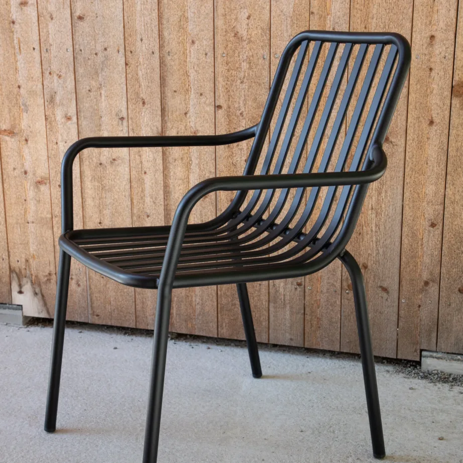 Alumiiniumist aiatool Peking, must, 55×60,5×87, 6097-001 – 6