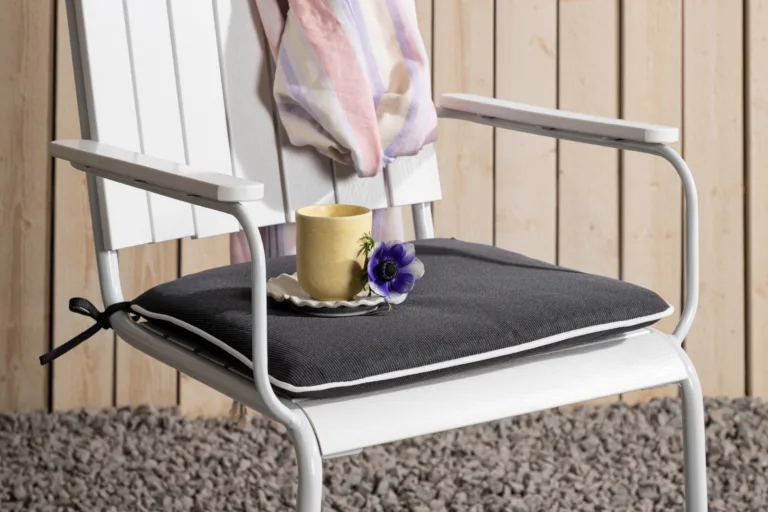 Istmepadi aiatoolile Holmsund, tumehall, 365-305 365-305