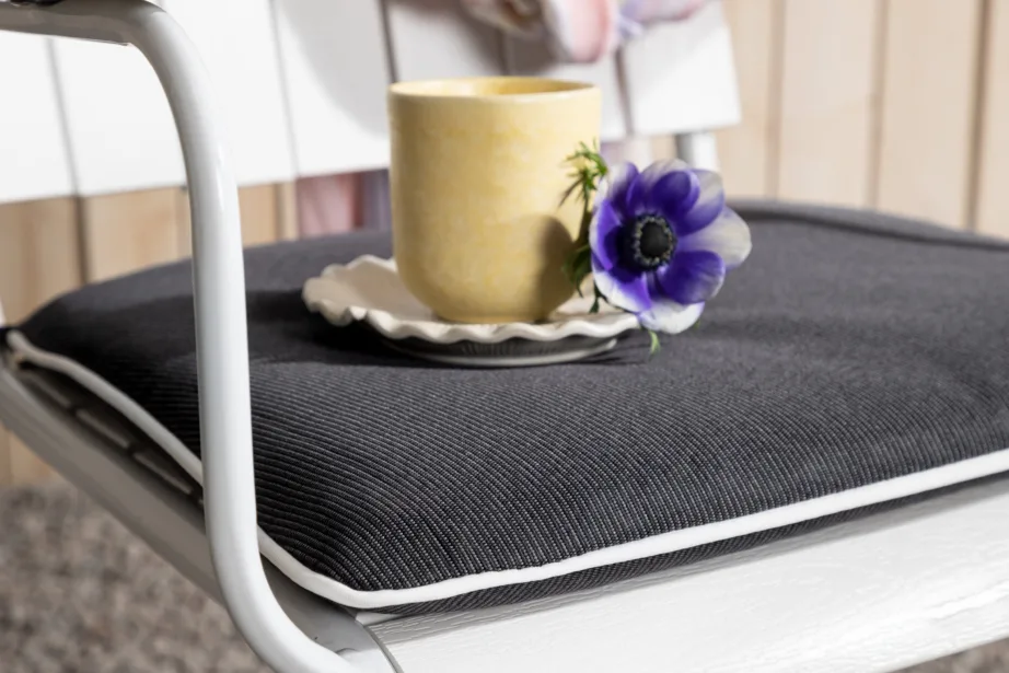 Istmepadi aiatoolile Holmsund, tumehall, 365-305 – 7