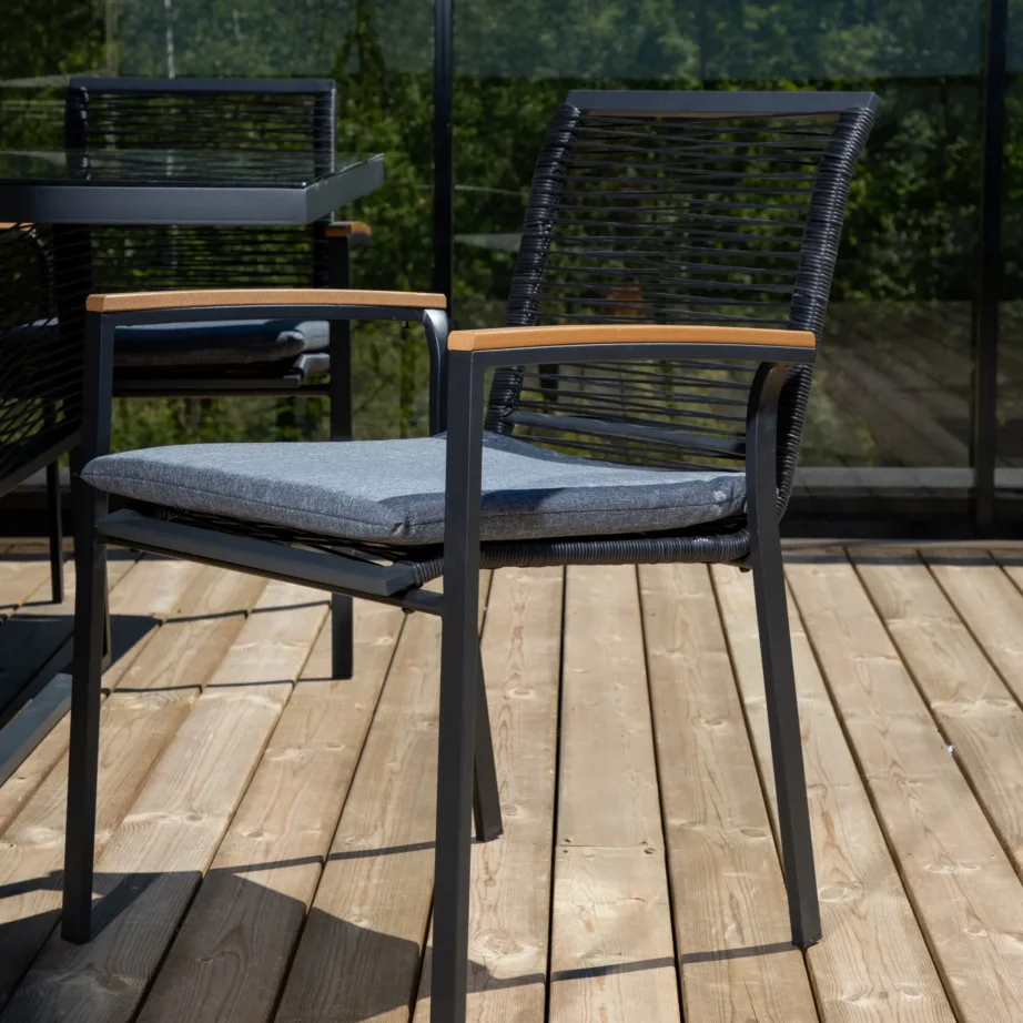 Aiatool Dallas, must, 1523-2048 – 8