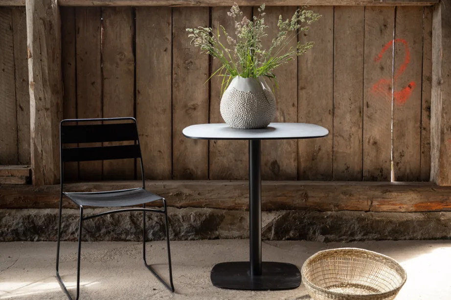 Metallist kohvilaud Milano, must, 70x70x75, 6013-001 – 6