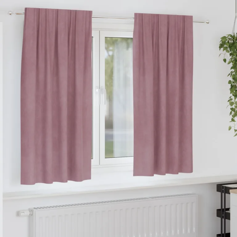 Mustad Kardinad koos Ülemise Lindi 2 tk Tumedat Roosa Velvet