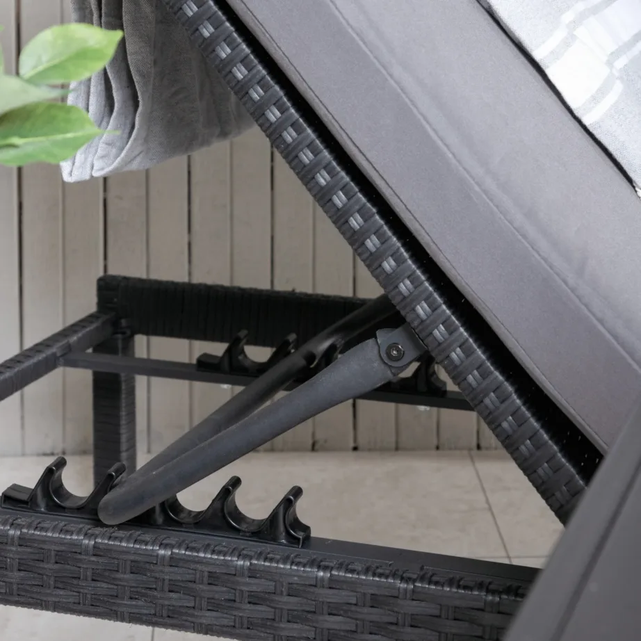 Rotangist lamamistool Bilbao, must/hall, 1006-001 – 7