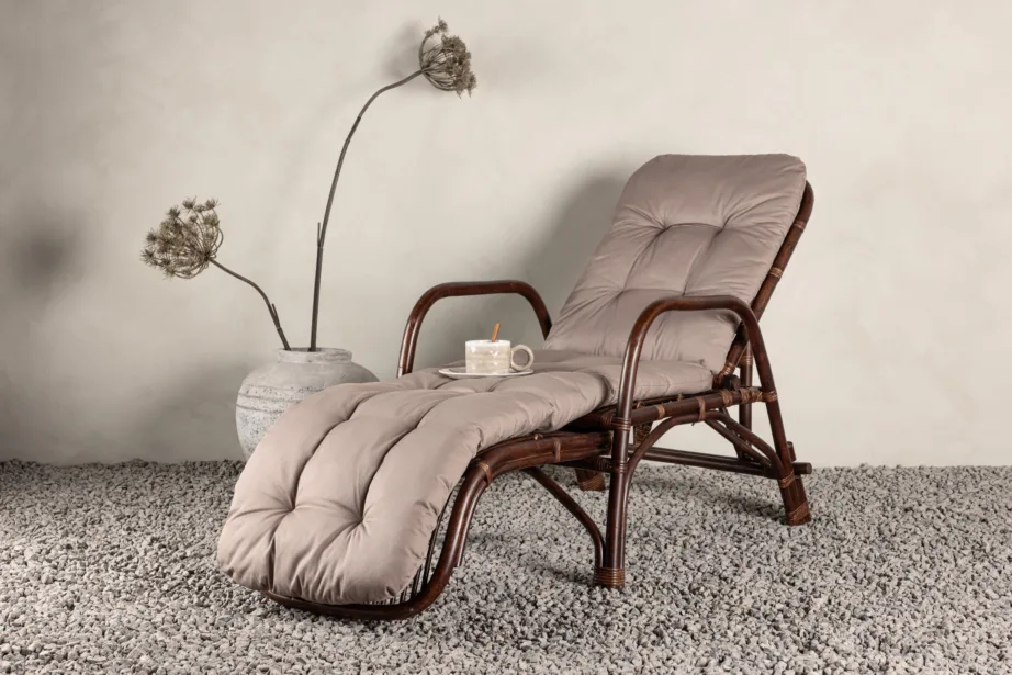 Rotangist lamamistool Nella, tume pähkel, 6110-101 – 6