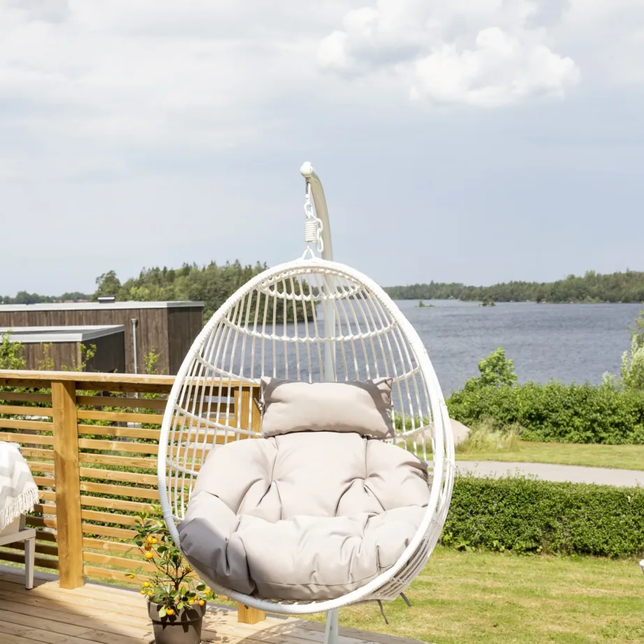 Kunstrotangist ripp-tool Viga, hall/valge, 9549-409 – 9