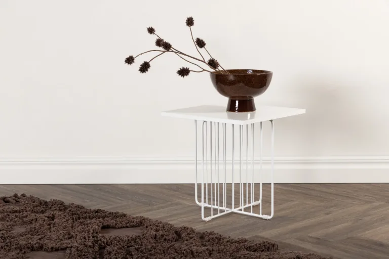 Valge metallraamiga diivanilaud Dayton, ruudukujuline MDF (40 × 40 cm) - 15009-011