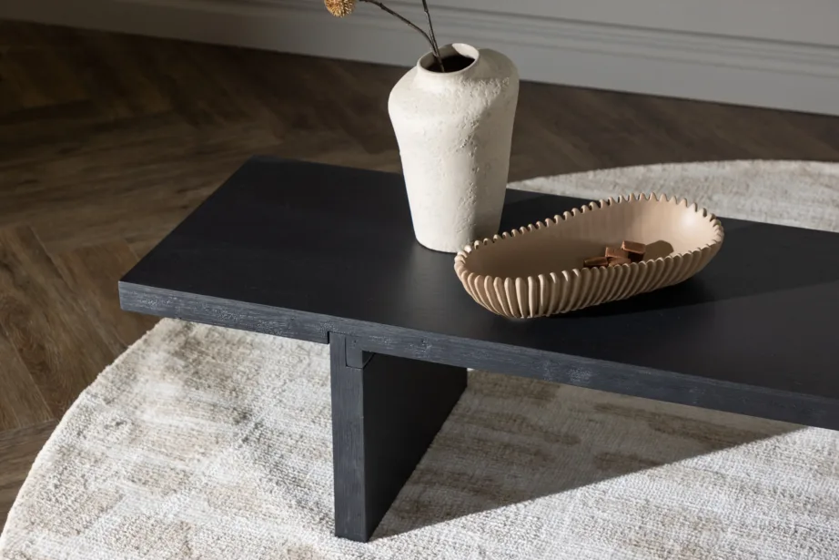 Mustast kummipuidust Yakunik diivanilaud (120×38 cm, MDF), 15009-111 – 10