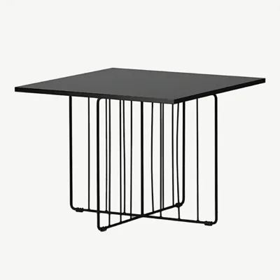 Daytoni must diivanilaud terasjalgadega (60 × 60 cm, MDF ja teras) - 15009-130