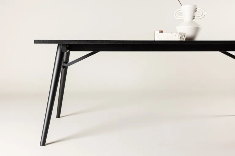 Sleek ristkülikukujuline must söögilaud harjatud viimistlusega, 195 × 95 cm - 15019-608