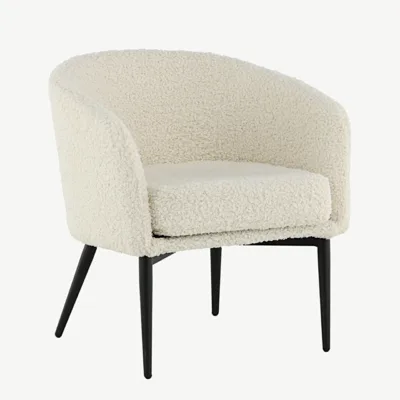 Valge bukleekangaga tugitool Fluffy, mustade metalljalgadega - 15020-440