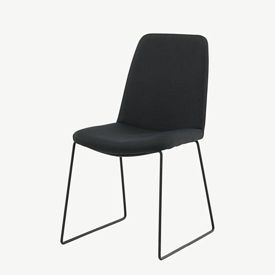 Minimalistlik must söögitool Muce (polüesterkatte ja terasjalgadega), 15030-808 – 5