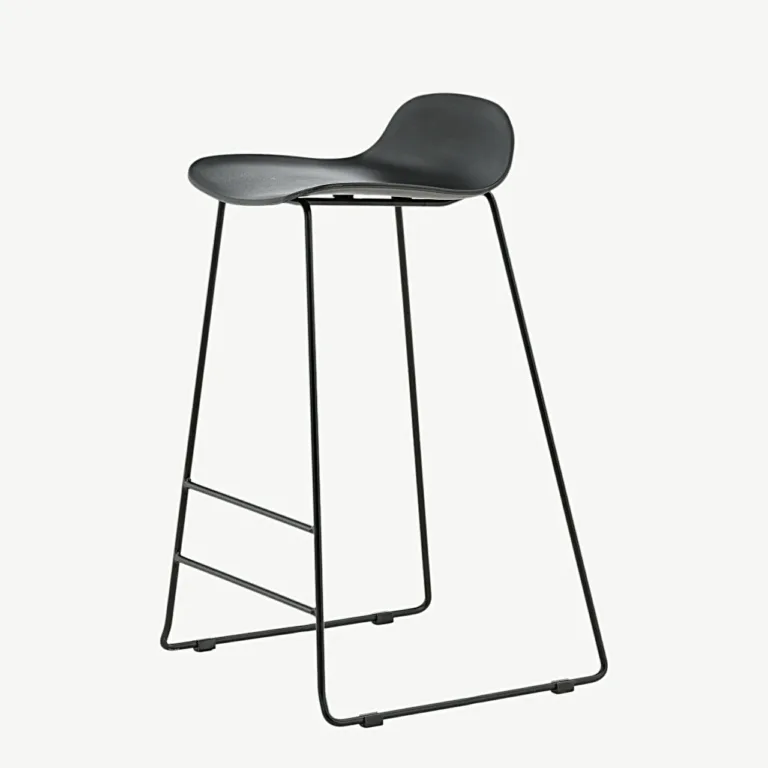 Must minimalistlik baaritool Wave (plastikust iste, terasraam, 75 cm) - 15349-888