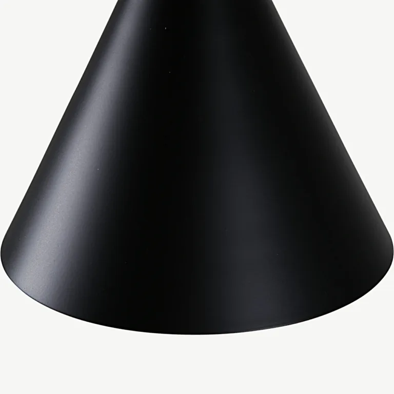 Mustast metallist koonusekujuline ripplamp puidudetailiga Enif - 15504-888