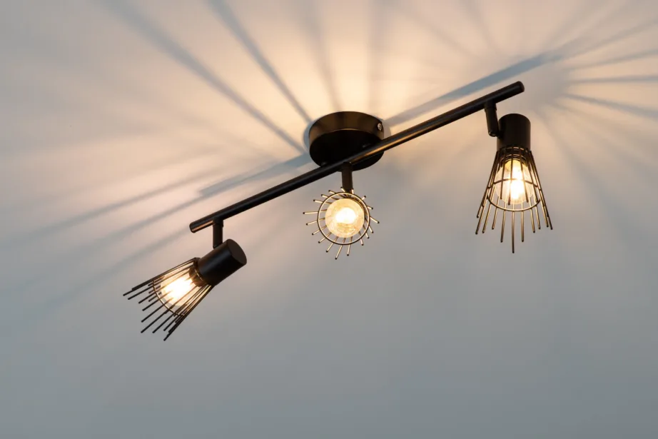 Reguleeritava kolme lambipeaga mustast terasest seinavalgusti Pico, 15517-888 – 7