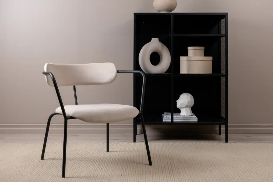 Beež velvetkangaga tugitool musta raamiga Duffy, 15546-880 – 13