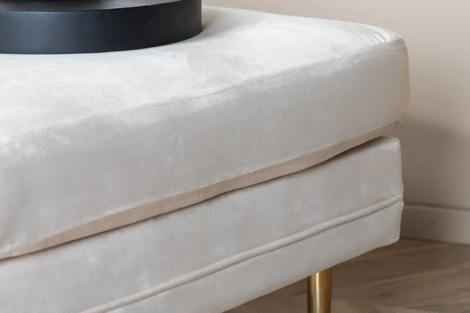 Beežist velvetkangast tumba Boom messingitooniliste metalljalgadega (90×70 cm), 15550-980 – 8