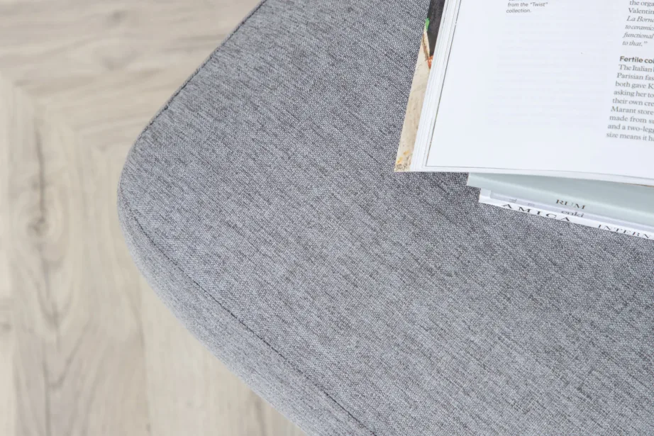 Zoom halli polüestrist tumba mustade metalljalgadega, 15558-655 – 11