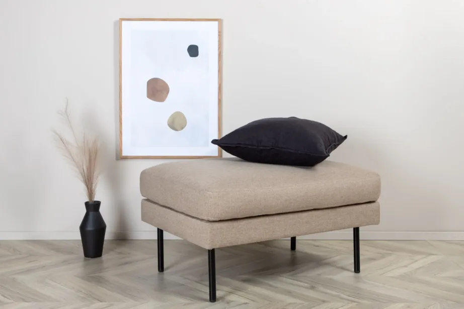 Pruunist polüesterkangast jalapink Zoom mustade metalljalgadega (85 × 64 cm), 15558-657 – 5